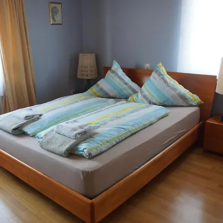 Haus Mit Garten Apartamento *