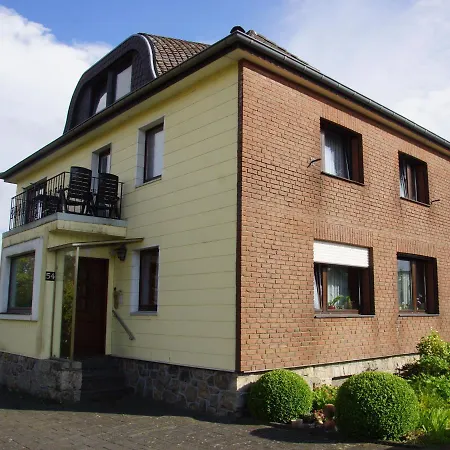 Apartamento Haus Mit Garten
